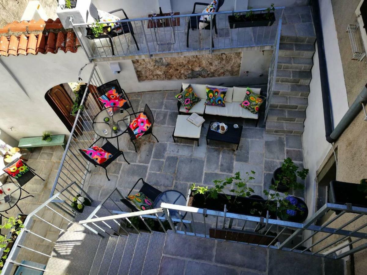 Art Lime Apartament *